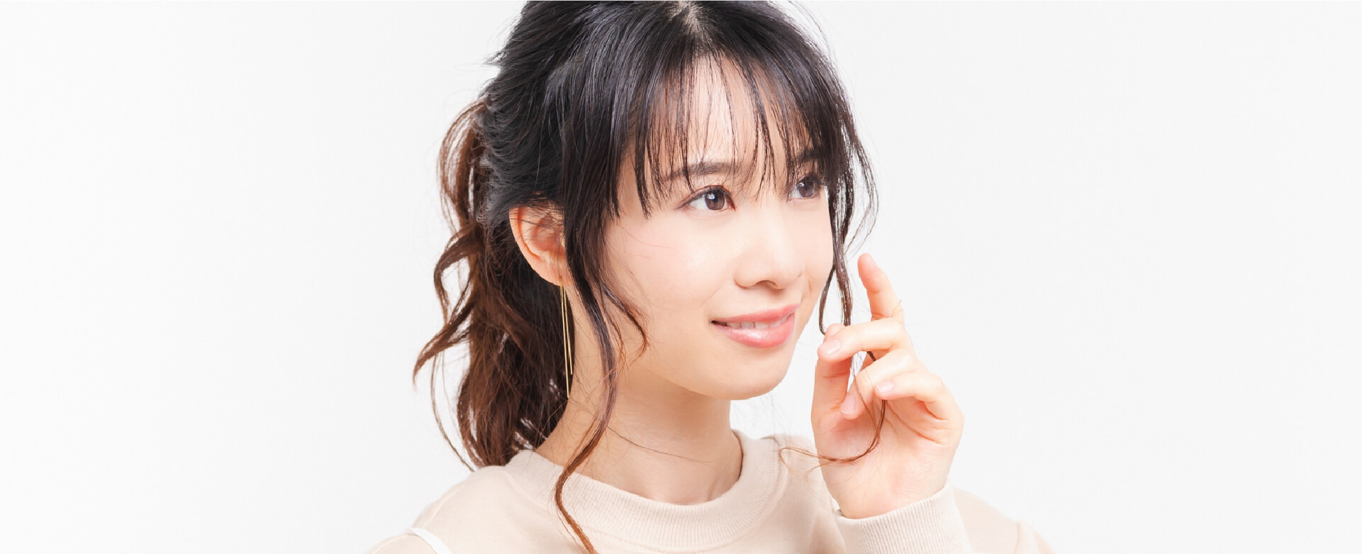 reposeをイメージした女性の写真